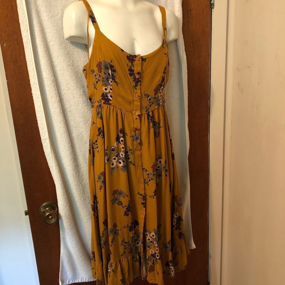 Re-named Yellow dress flowers button up large